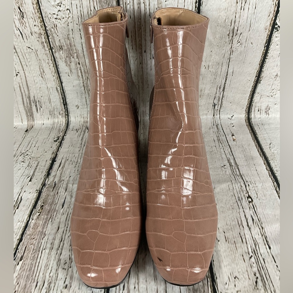 Steve Madden “Darma” Crocodile Embossed Ankle Boots Blush Tan Bootie Sz 10 - Picture 2 of 9